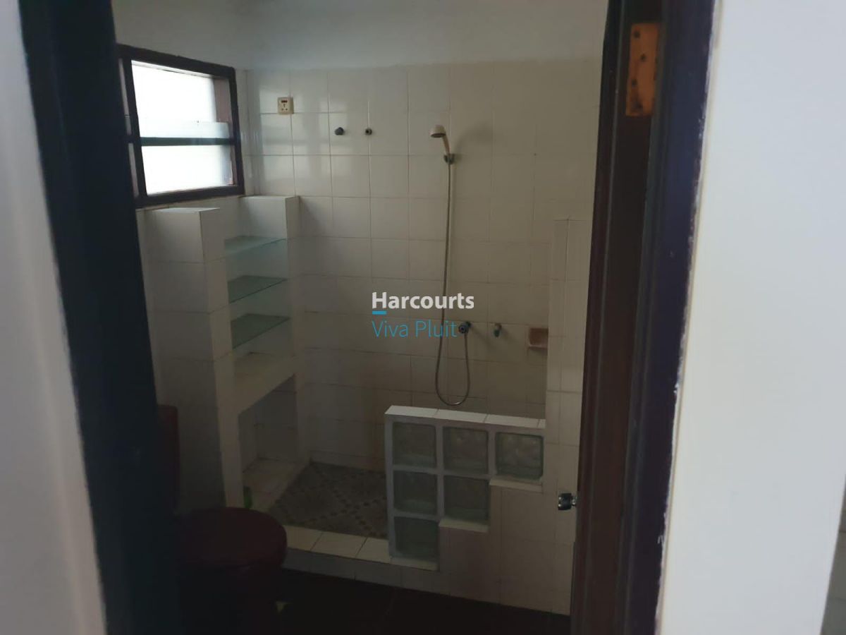 Dijual Rumah Di Sutera Elok, Alam Sutera. Bangunan Baru Renovasi. Harga Nego - Foto 4