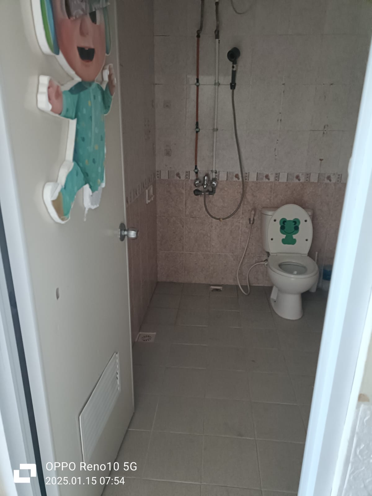 Rumah 3 lantai di Jelambar Grogol Petamburan Jakarta Barat (EF) - Foto 8