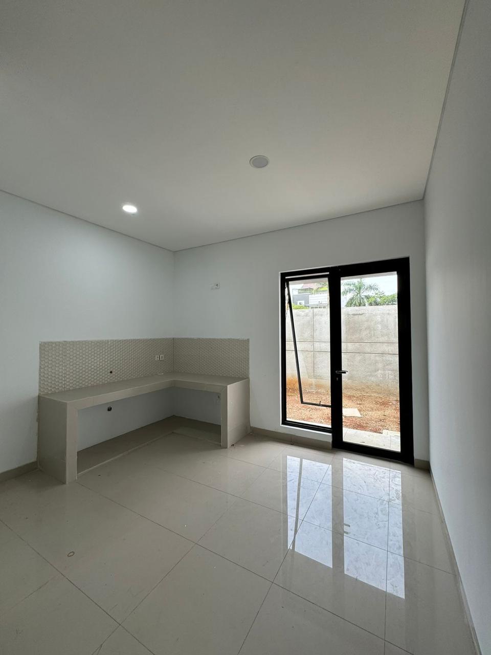 Jual Cepat Rumah Baru dan Bagus di Taman Surya Kalideres Jakarta Barat (NC - Foto 5