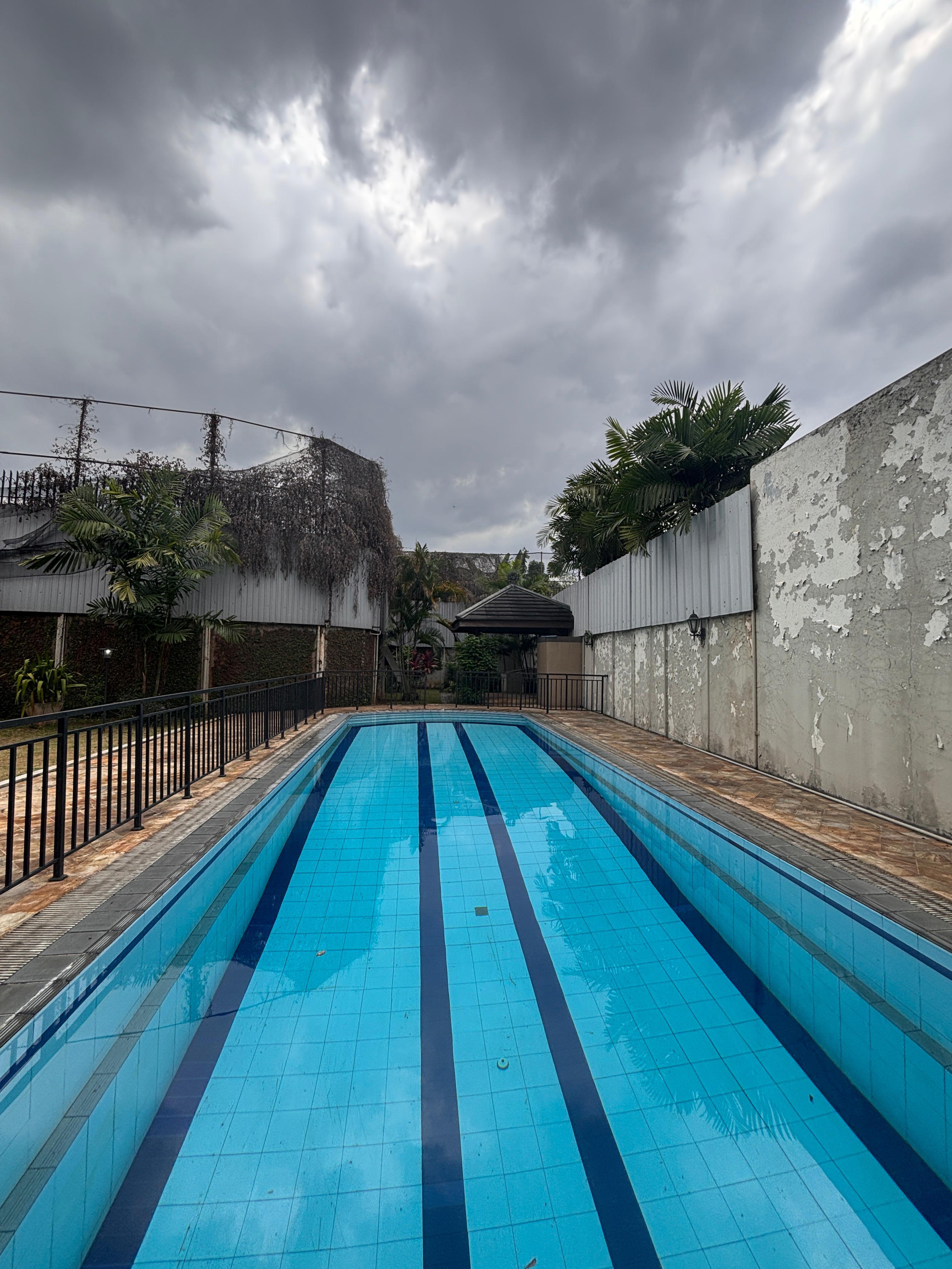 Rumah Mewah Siap Huni dengan Kolam Renang Dekat MRT Hj. Nawi di Gandaria Selatan,Cilandak, Jakarta Selatan - Foto 12