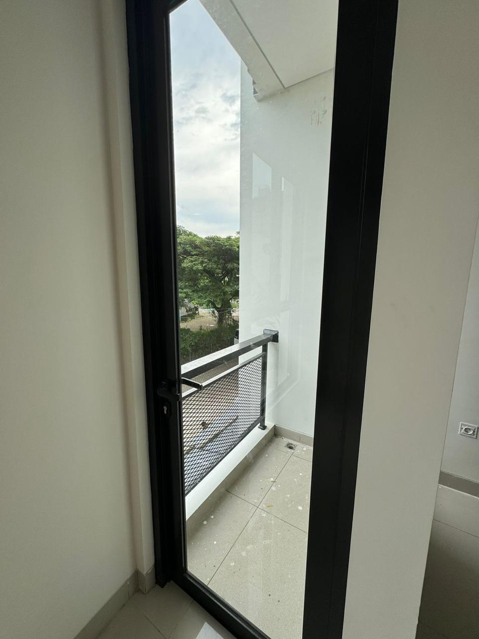Jual Rumah Baru Posisi Hook di daerah Taman Surya Kalideres Jakarta Barat (NC) - Foto 6