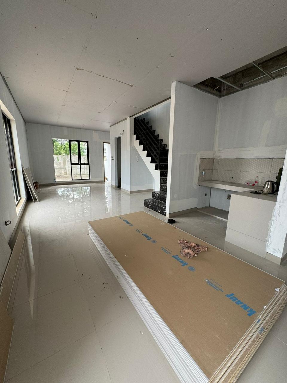 Jual Rumah Baru Posisi Hook di daerah Taman Surya Kalideres Jakarta Barat (NC) - Foto 7