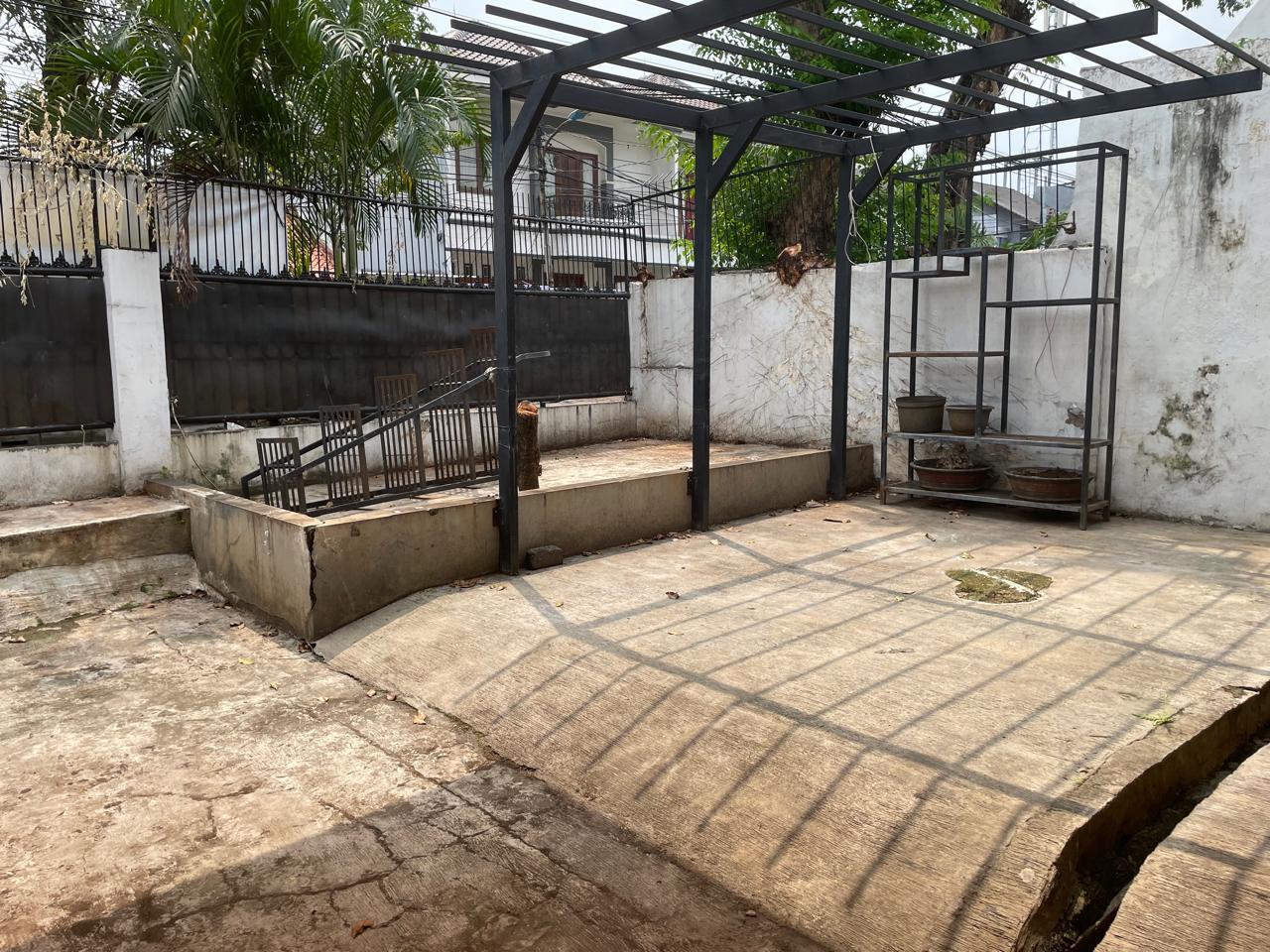 Sewa Cepat Rumah 1,5 lantai di daerah Tomang Jakarta Barat (CR) - Foto 2