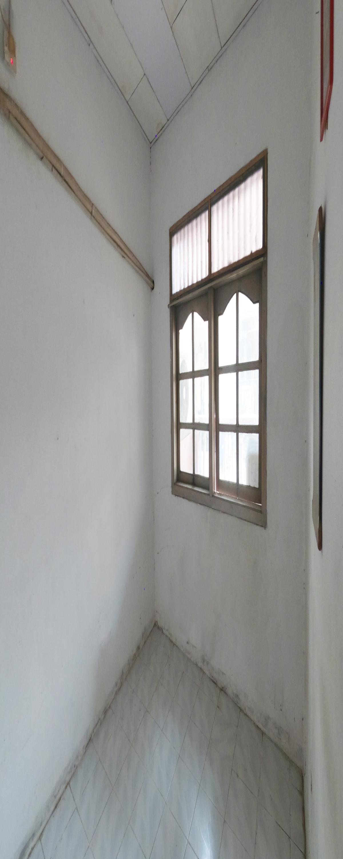 Rumah SHM 1 Lantai di Cengkareng Barat, Harga Nego - Foto 2