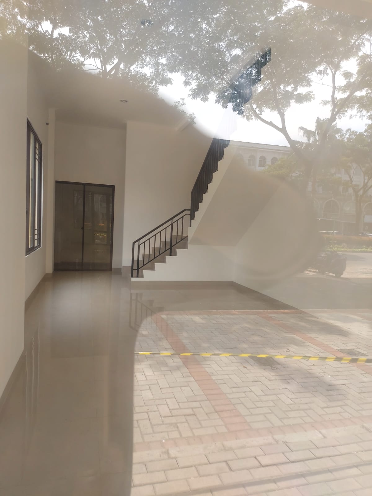 Sewa Ruko Komersil Cluster Korean Town Green Lake City Tangerang (GN) - Foto 2