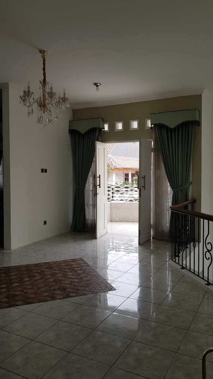 Sewa Rumah Siap Huni di Pejaten Jakarta Selatan CR - Foto 4