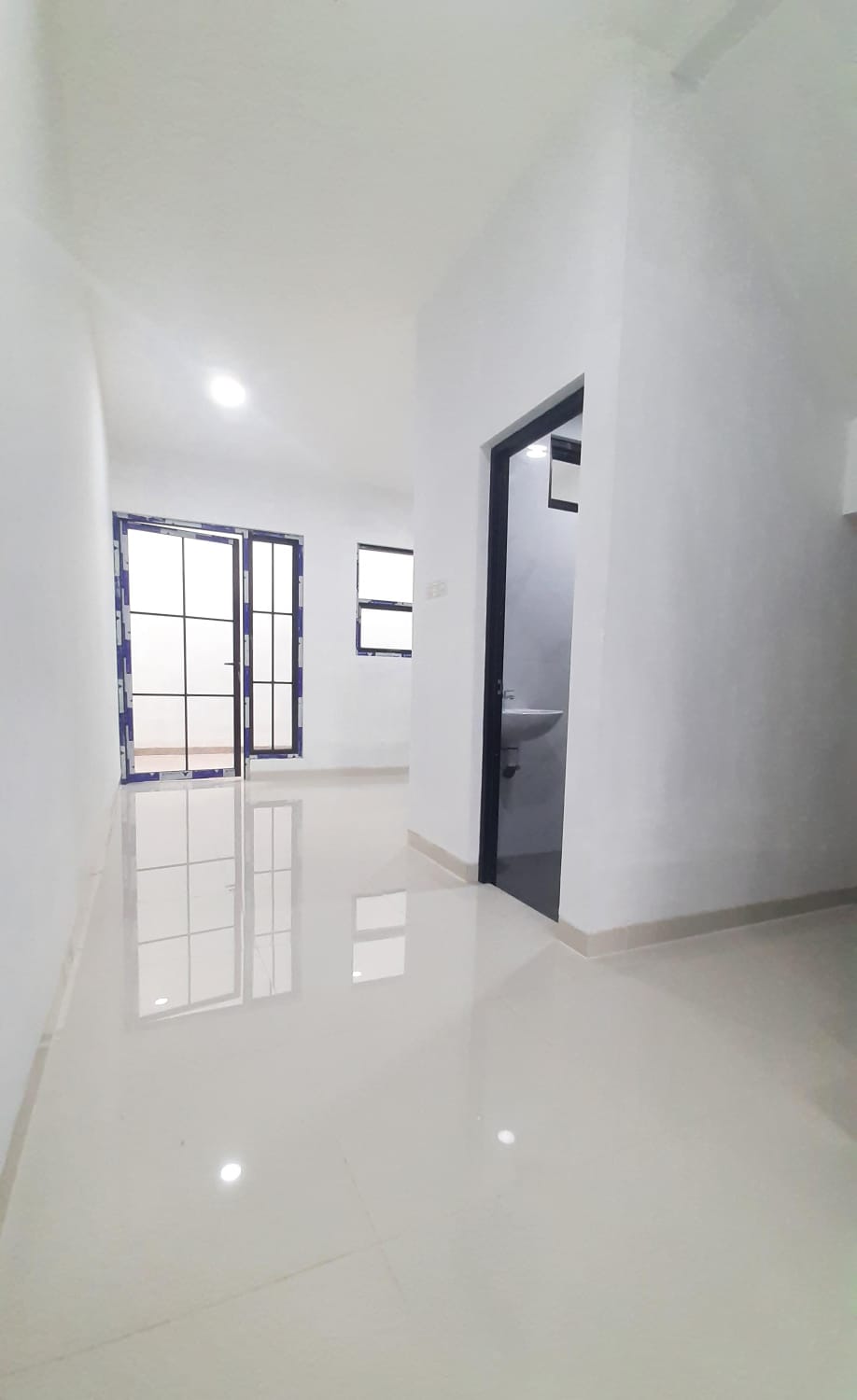 Jual Cepat Rumah 2 lantai di Meruya Jakarta Barat CR - Foto 2