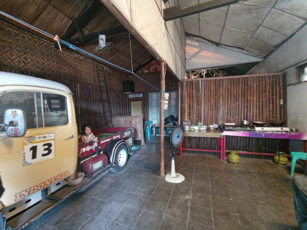 Rumah Hitung Tanah Strategis Dekat Pasar Nusukan Solo di Jalan Raya Adi Sumarmo Solo - Foto 3