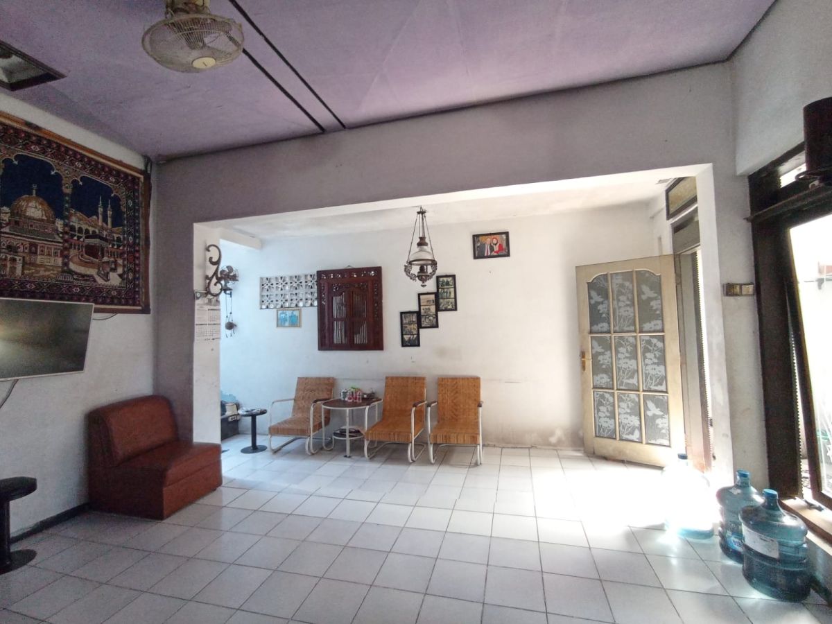 Rumah Hitung Tanah Strategis Dekat Pasar Nusukan Solo di Jalan Raya Adi Sumarmo Solo - Foto 5