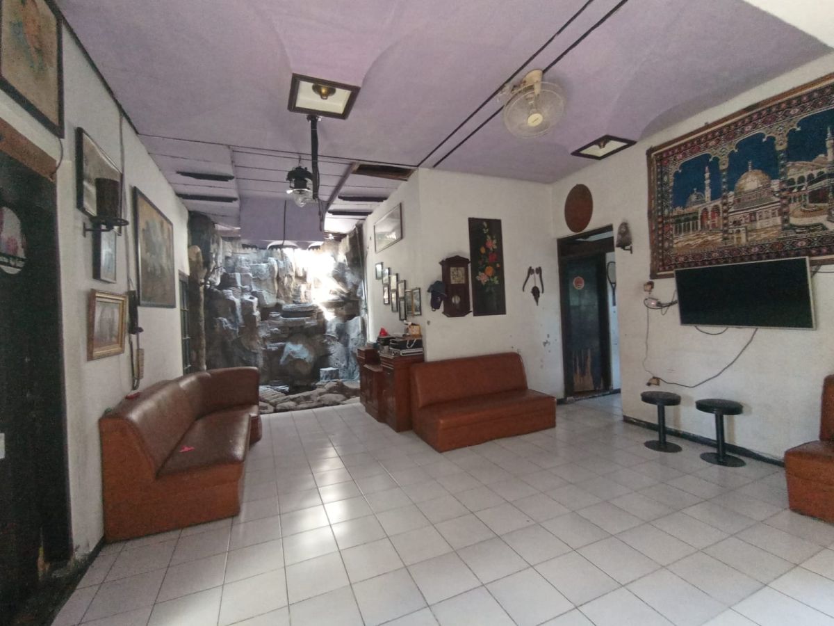 Rumah Hitung Tanah Strategis Dekat Pasar Nusukan Solo di Jalan Raya Adi Sumarmo Solo - Foto 6