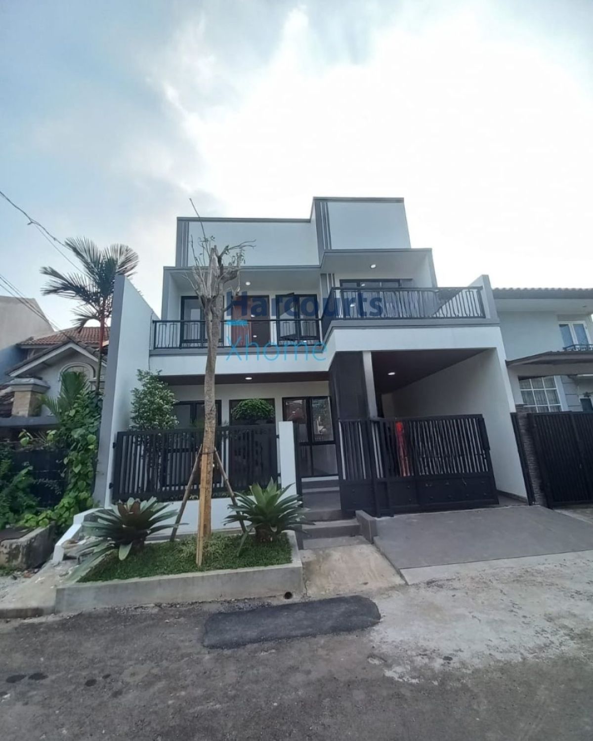 Dijual rumah siap huni di daerah Graha Raya Tangerang Selatan