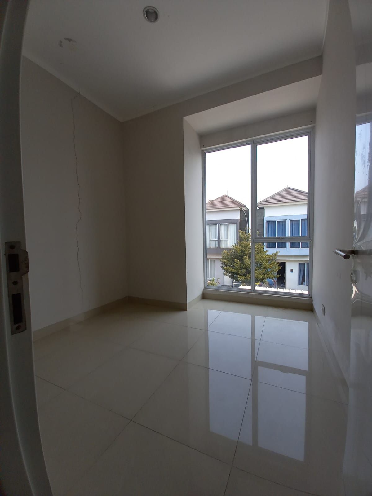 Dijual rumah di Graha Raya Tangerang Selatan - Foto 5