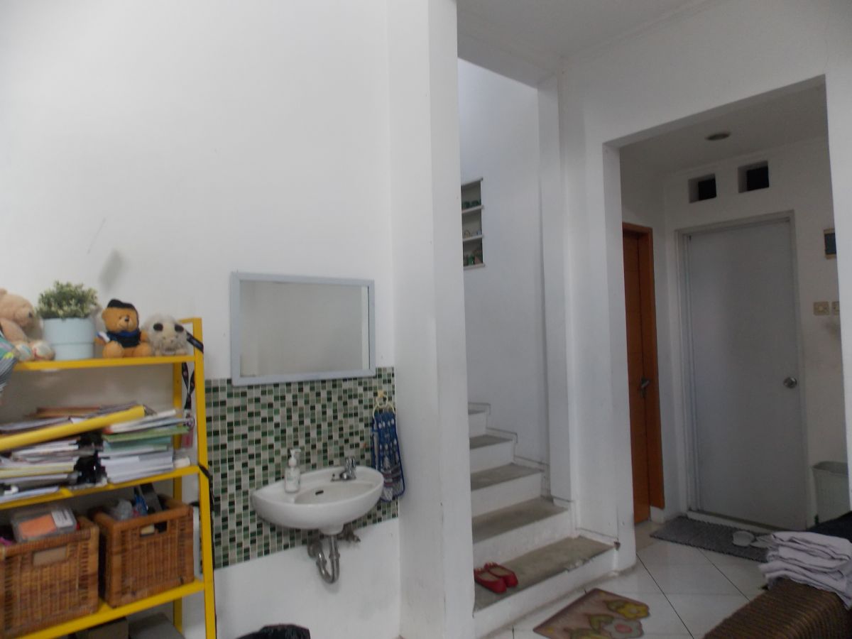 Dijual rumah 2 unit 1 satu di Adora Permata Bintaro Jaya Tangerang Selatan - Foto 8