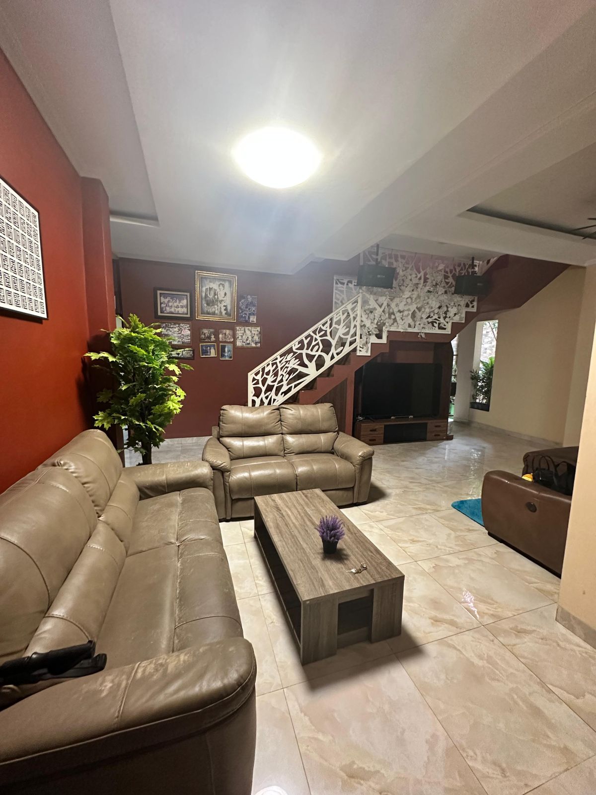 Dijual rumah ada studio musik di Bukit Nusa Indah Ciputat Tangerang Selatan