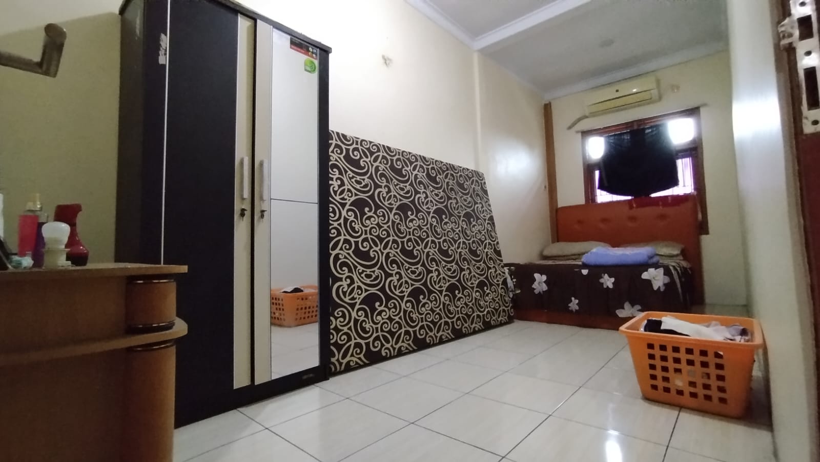 Rumah minimalis 2 lantai siap huni berlokasi di gembor tangerang - Foto 12