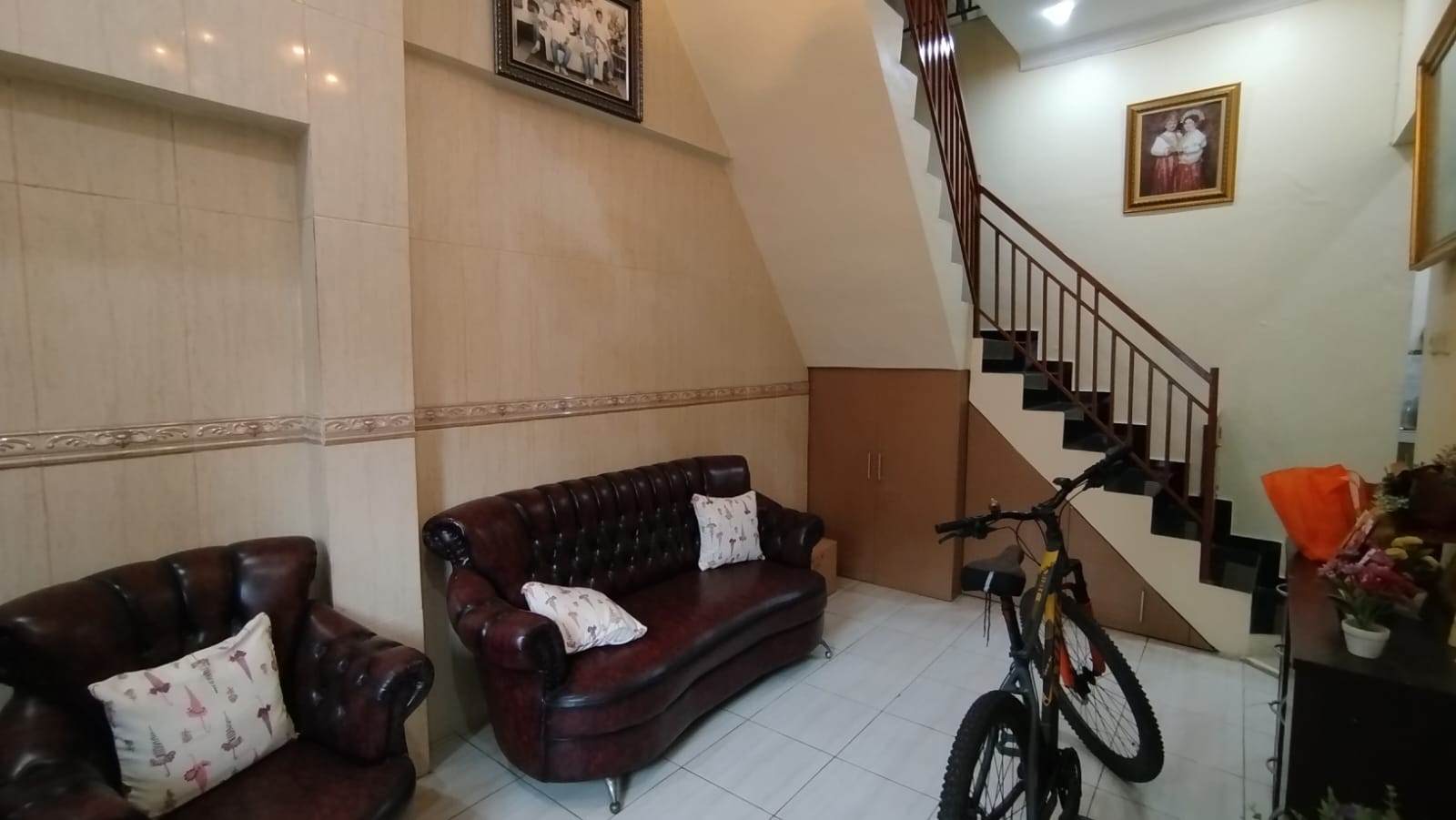 Rumah minimalis 2 lantai siap huni berlokasi di gembor tangerang - Foto 14