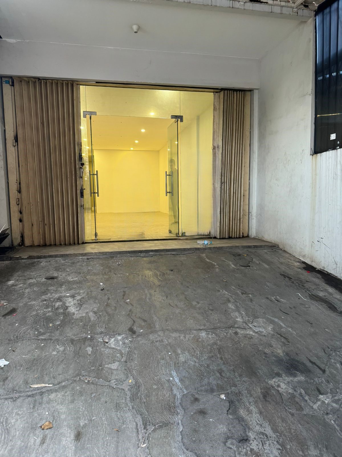 Jual Ruko di pinggir jalan di Tomang Asli, Jakarta Barat (NC) - Foto 7