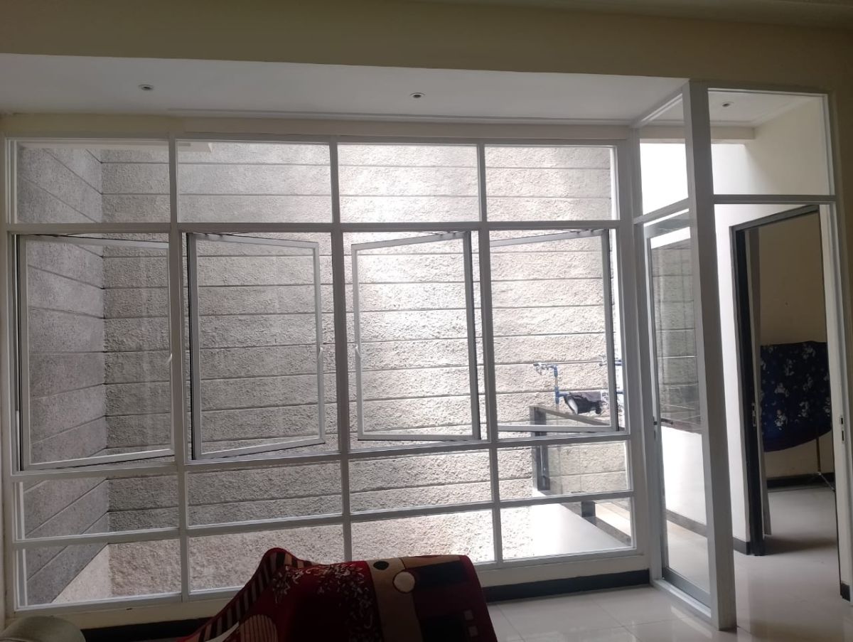 Turun Harga! Dijual RUMAH BAGUS SIAP HUNI – GREEN LAKE CITY - Foto 4