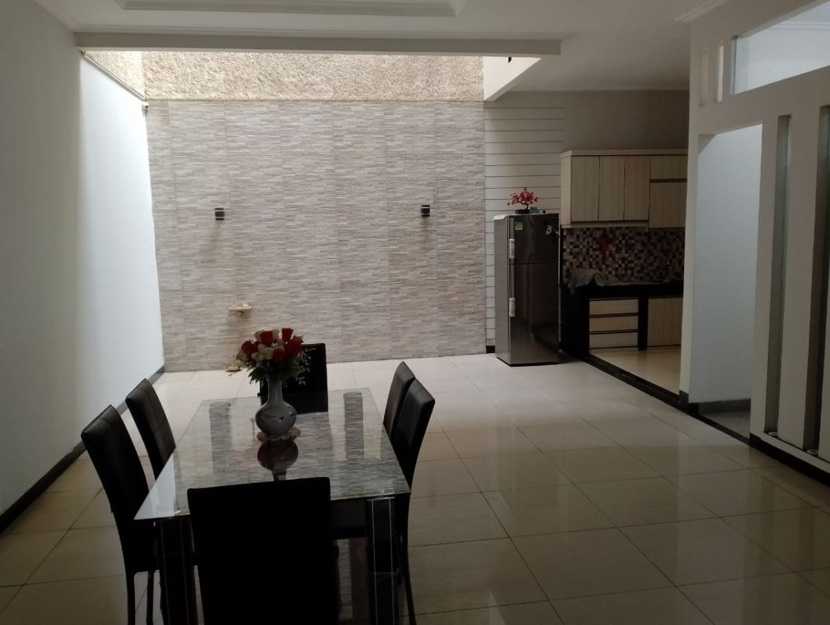 Turun Harga! Dijual RUMAH BAGUS SIAP HUNI – GREEN LAKE CITY - Foto 10
