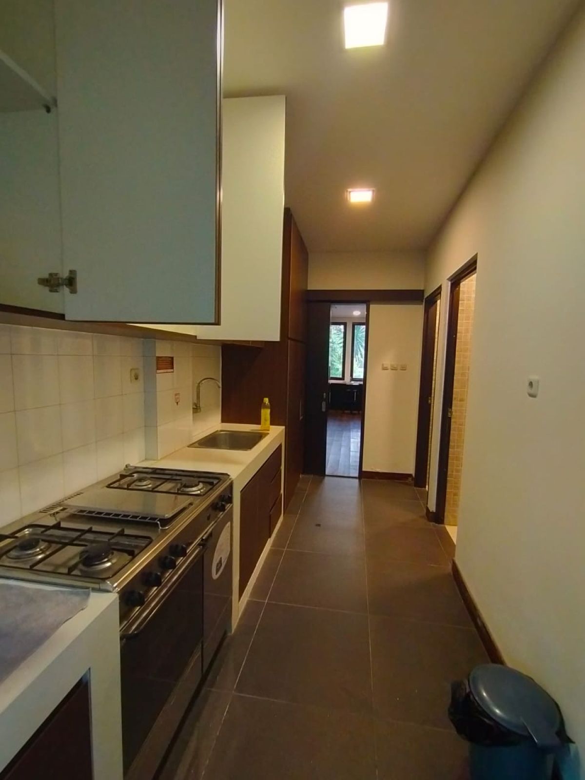 Disewakan Townhouse Cosmopark Thamrin City 5menit ke Grand Indonesia. ZM - Foto 4