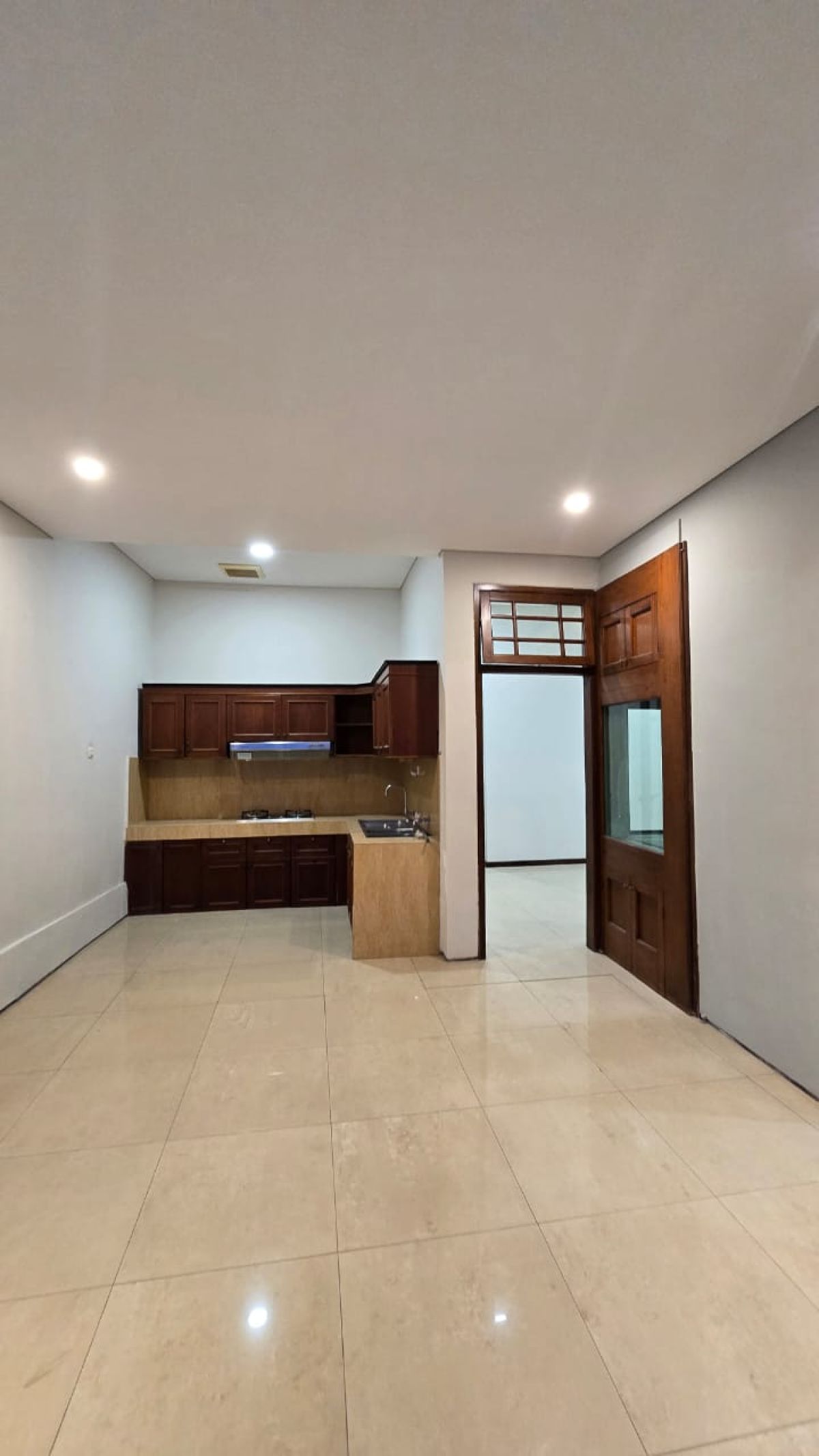 Jual Cepat! Rumah Tengah Kota Solo, Mewah &amp; Siap Pakai. - Foto 4