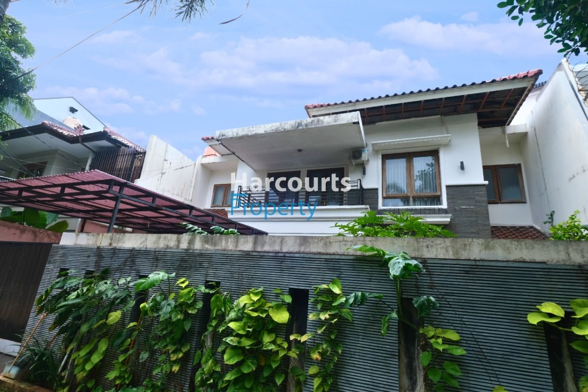 Dijual Rumah Hunian di Lokasi Elit Area Jl. Erlangga Senopati Kebayoran Baru
