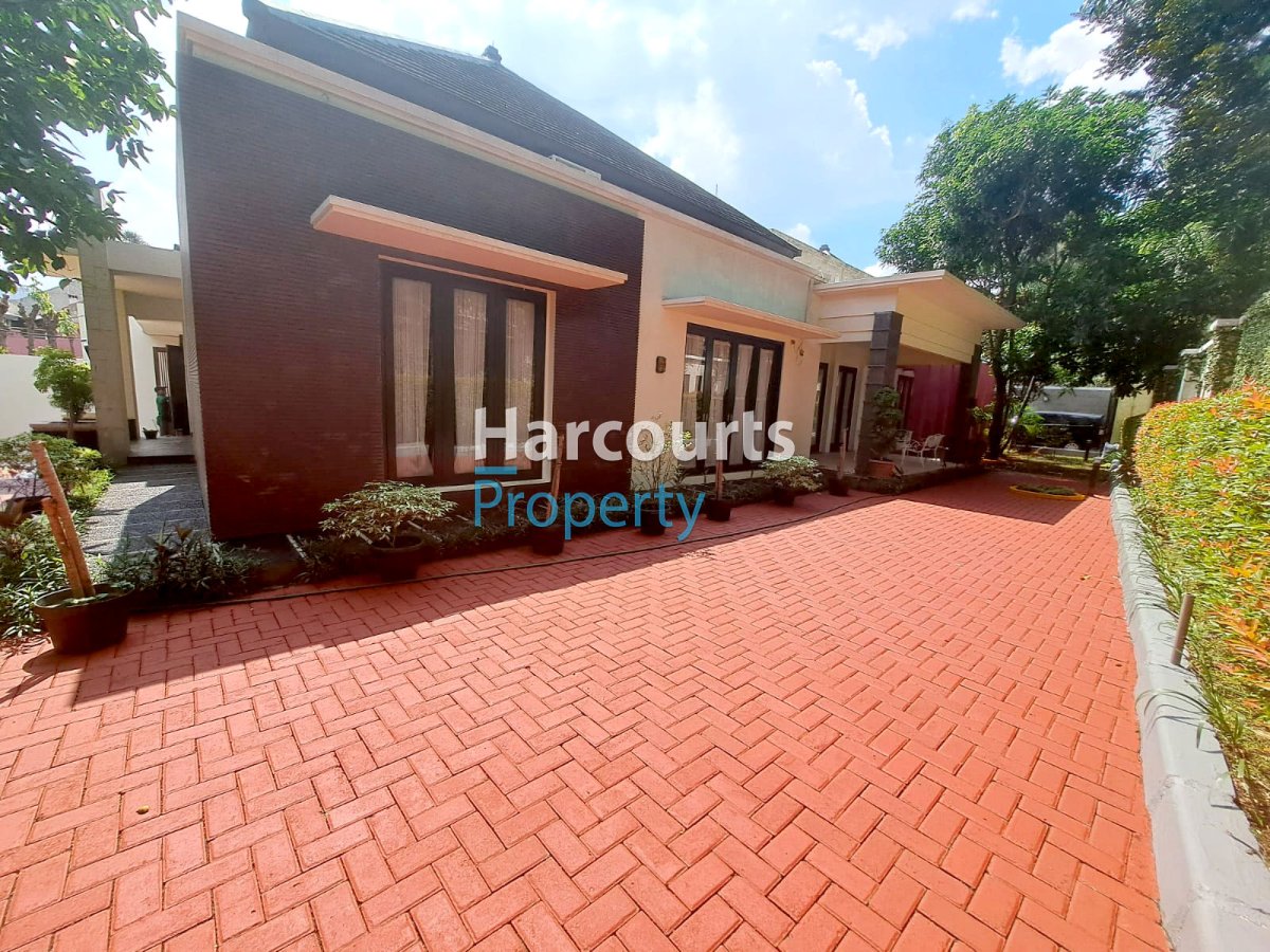 Dijual Rumah Hunian Nyaman Tropical Area Jl. Taman Radio Dalam Kebayoran Baru