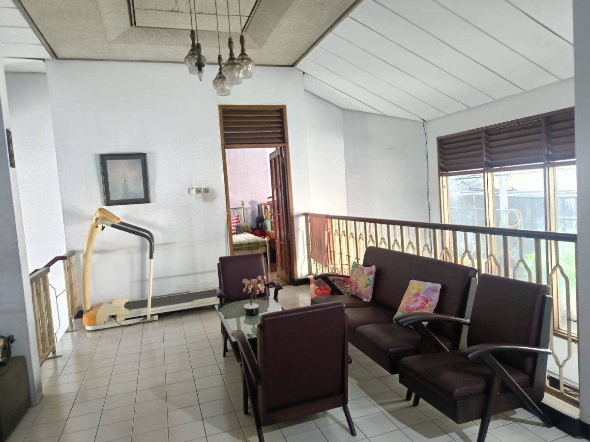 Dijual Rumah Nyaman di Jantung Kebon Jeruk, Cocok untuk Keluarga - Foto 14