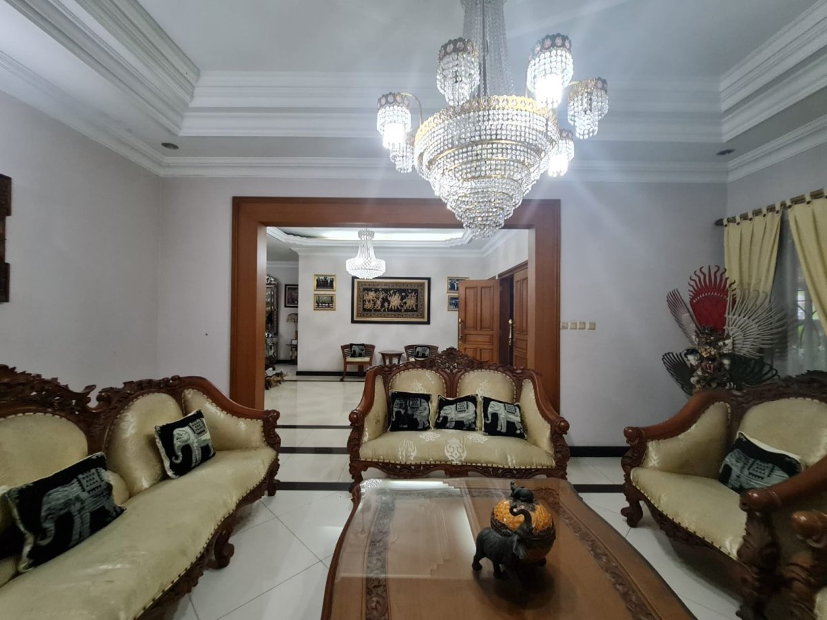 Disewakan Rumah Mewah Pusat Kota Solo, Dekat Mall Paragon Dan Slamet Riyadi Solo - Foto 8