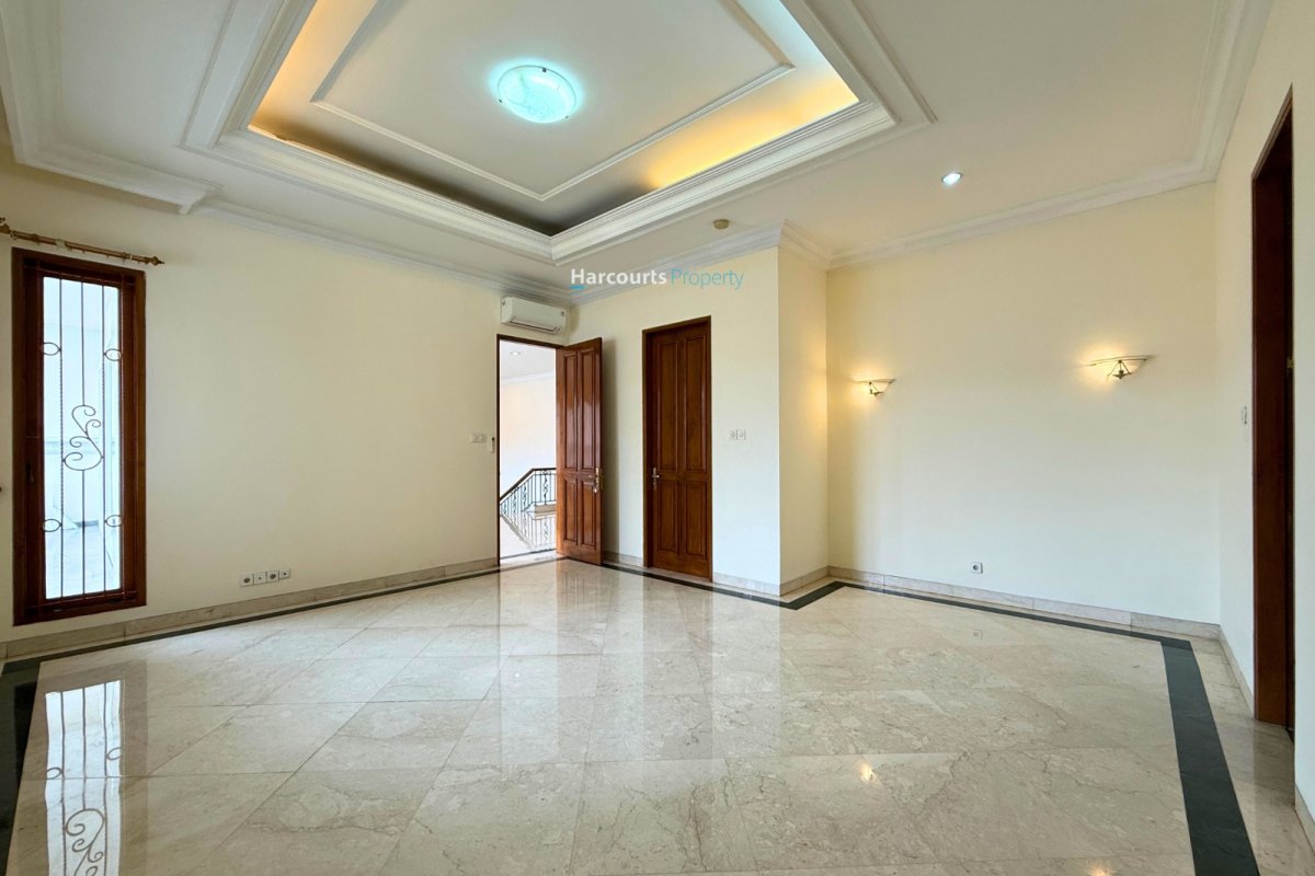 Dijual Rumah Mediterania Klasik Sangat Bagus dan Terawat di Pondok Indah - Foto 12