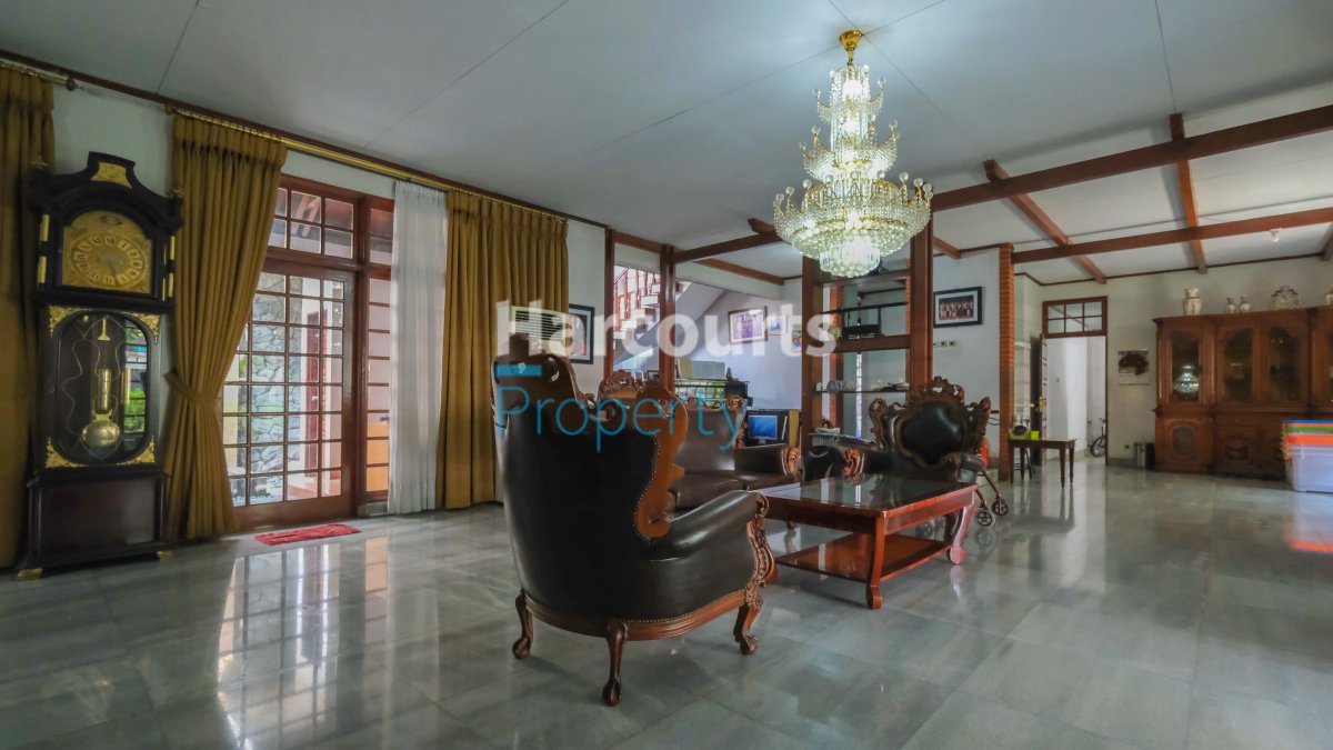Dijual Rumah Lama Strategis di Area Elit Jl. Tulodong Bawah Lama Kebayoran Baru - Foto 3
