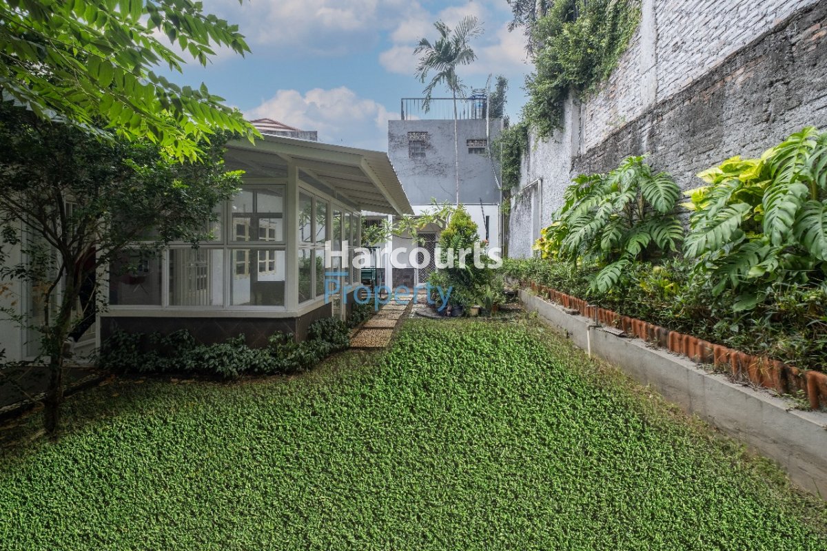 Dijual/Disewa Rumah Klasik Lokasi Super Strategis Area Jl. Martimbang Kebayoran Baru - Foto 2