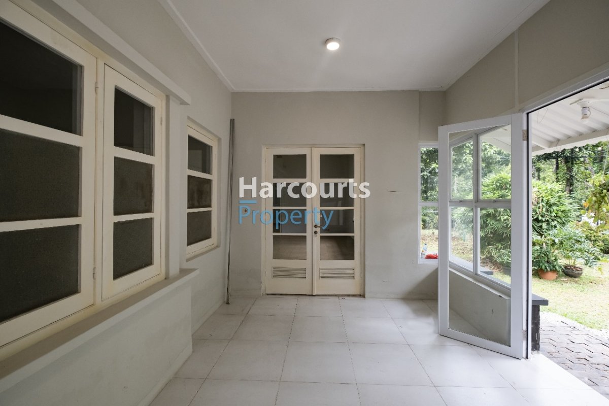 Dijual/Disewa Rumah Klasik Lokasi Super Strategis Area Jl. Martimbang Kebayoran Baru - Foto 3