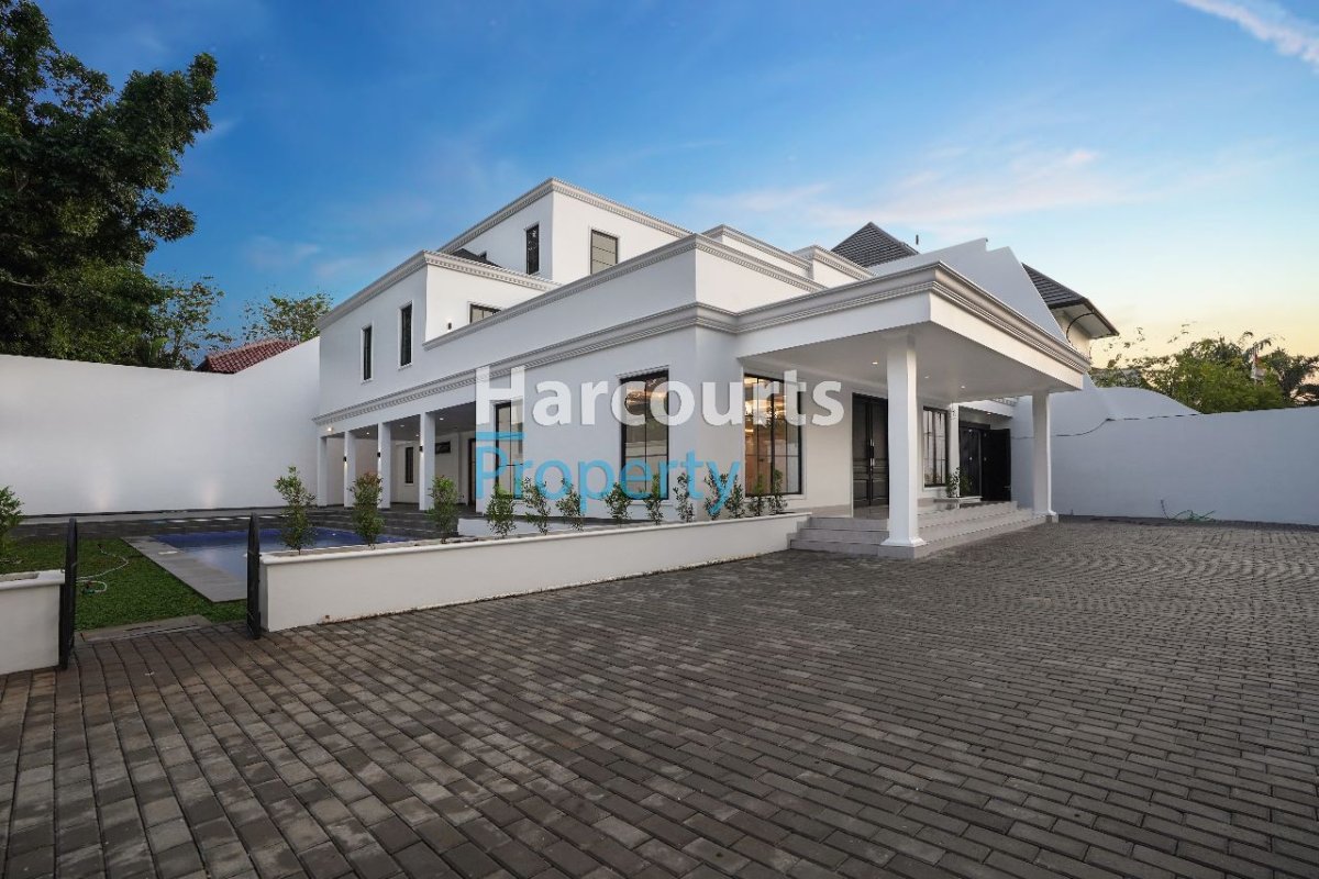 Dijual Hunian Luxurious Brand New Area Jl. Hang Tuah Kebayoran Baru