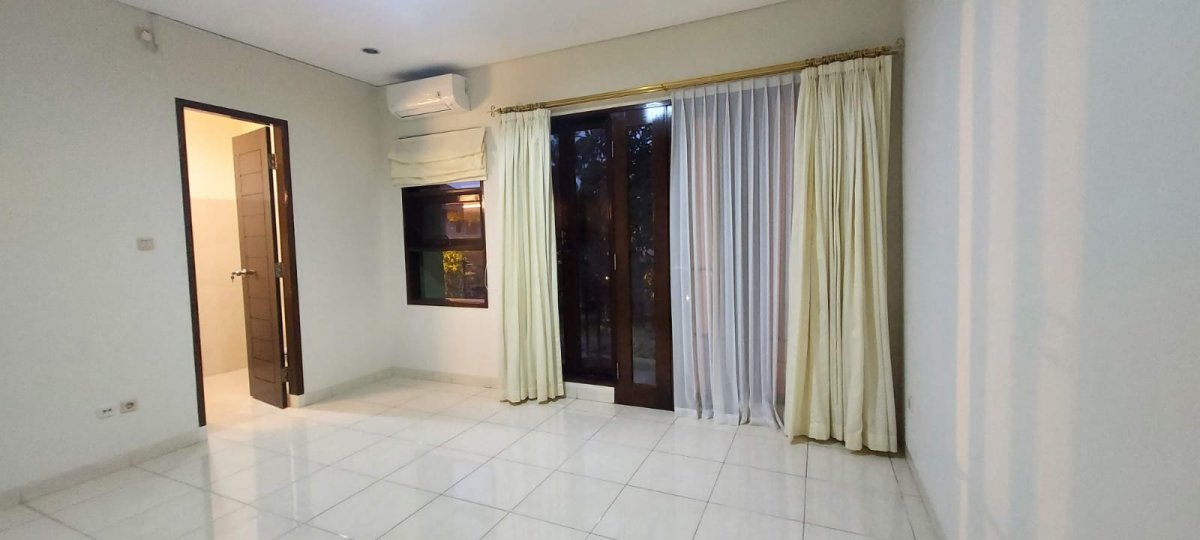 Disewakan Rumah Hunian Idaman di Bukit Bogor Raya – Lingkungan Elit & Sejuk - Foto 8