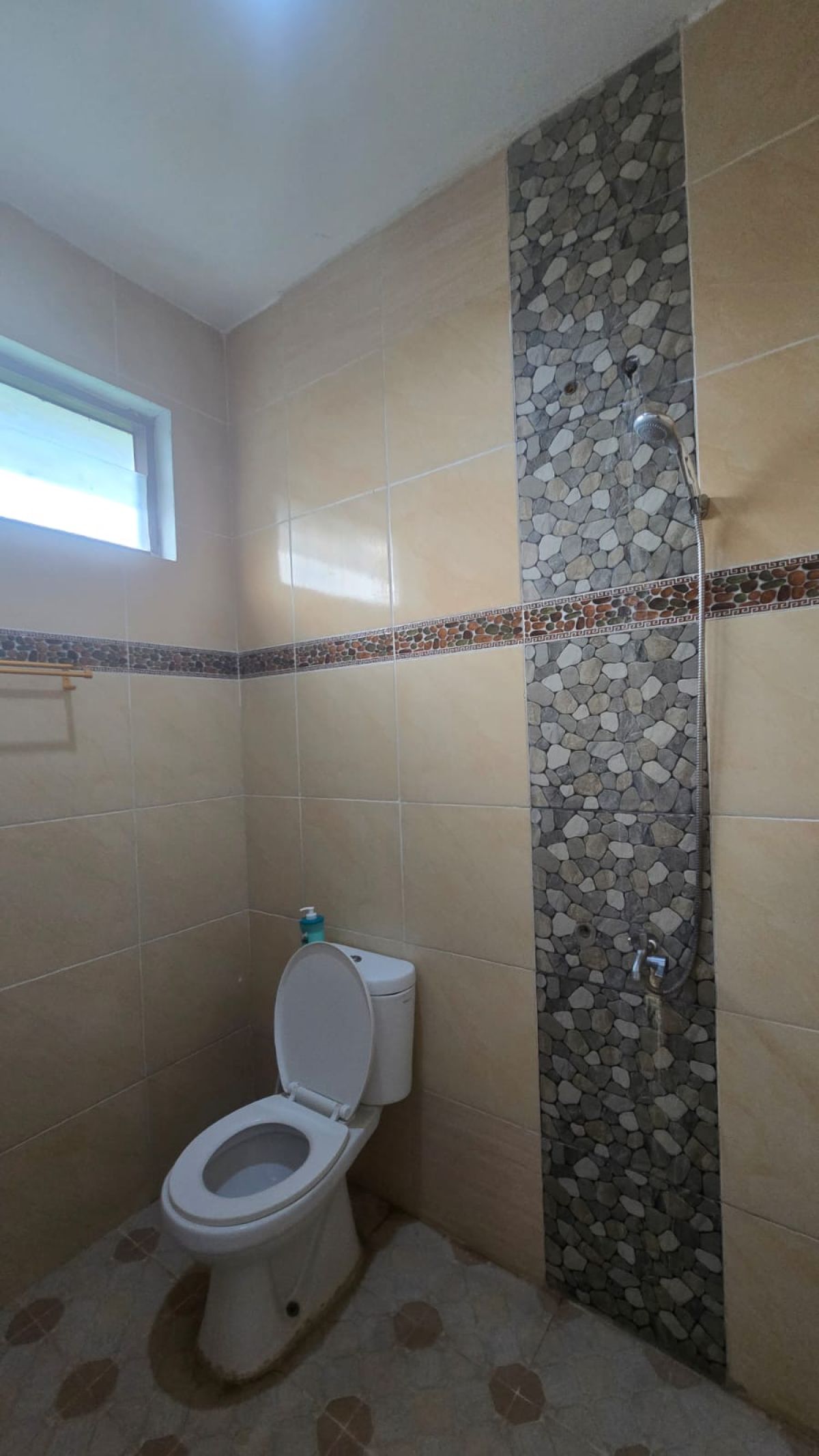 Rumah Bagus Minimalis Full Furnished di Colomadu Solo Dekat Jalan Raya Adi Sucipto - Foto 7