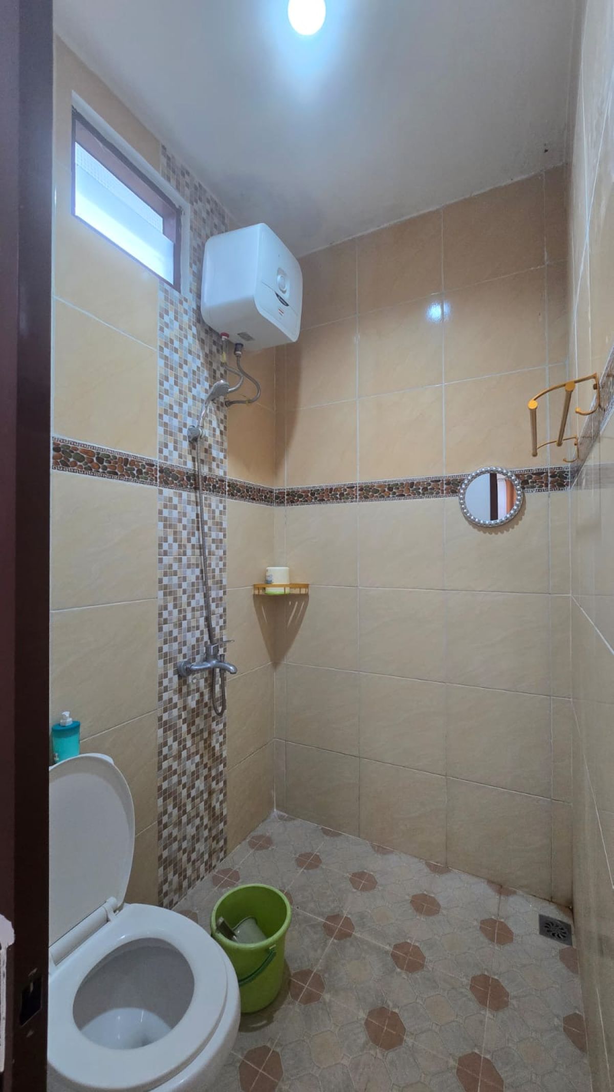 Rumah Bagus Minimalis Full Furnished di Colomadu Solo Dekat Jalan Raya Adi Sucipto - Foto 12