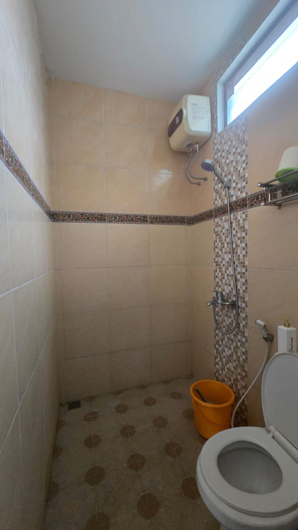 Rumah Bagus Minimalis Full Furnished di Colomadu Solo Dekat Jalan Raya Adi Sucipto - Foto 13