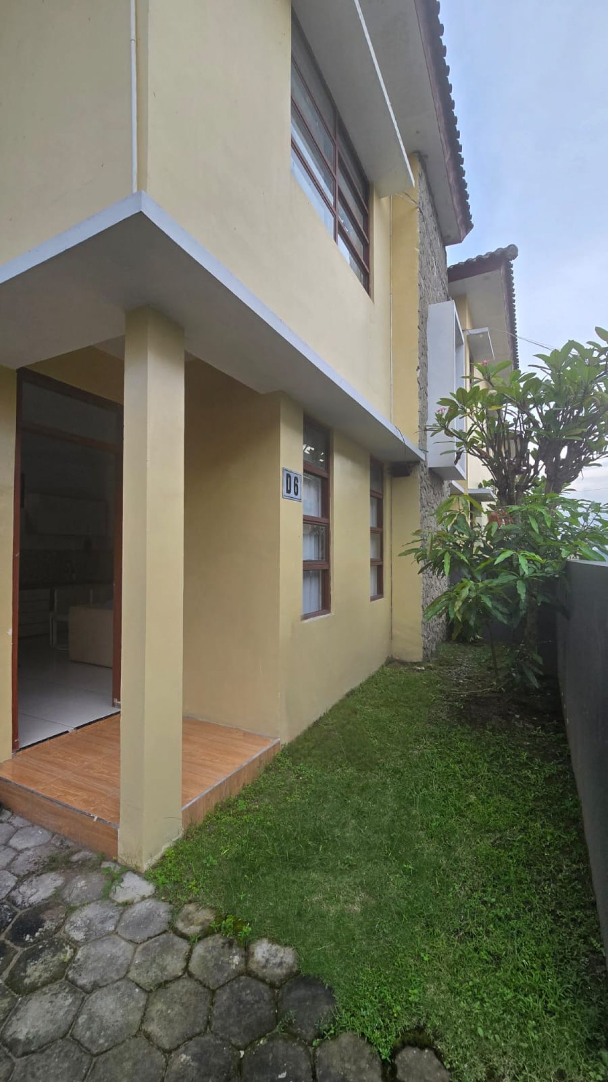Rumah Bagus Bersih Nyaman Siap Pakai, di Perumahan Colomadu Solo - Foto 13
