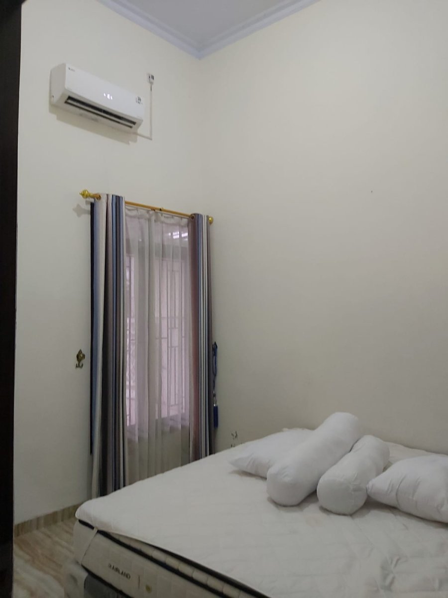Disewakan Cluster Full Furnished  Siap Huni di Gentan, jln Mangesti Raya - Foto 5