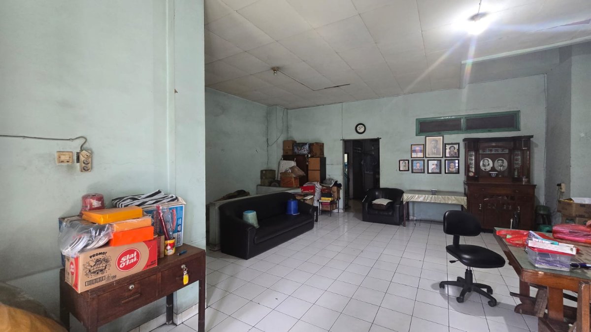 Dijual Ruko Strategis di Kawasan Bisnis dan Pertokoan, Jalan Yos Sudarso Solo - Foto 4