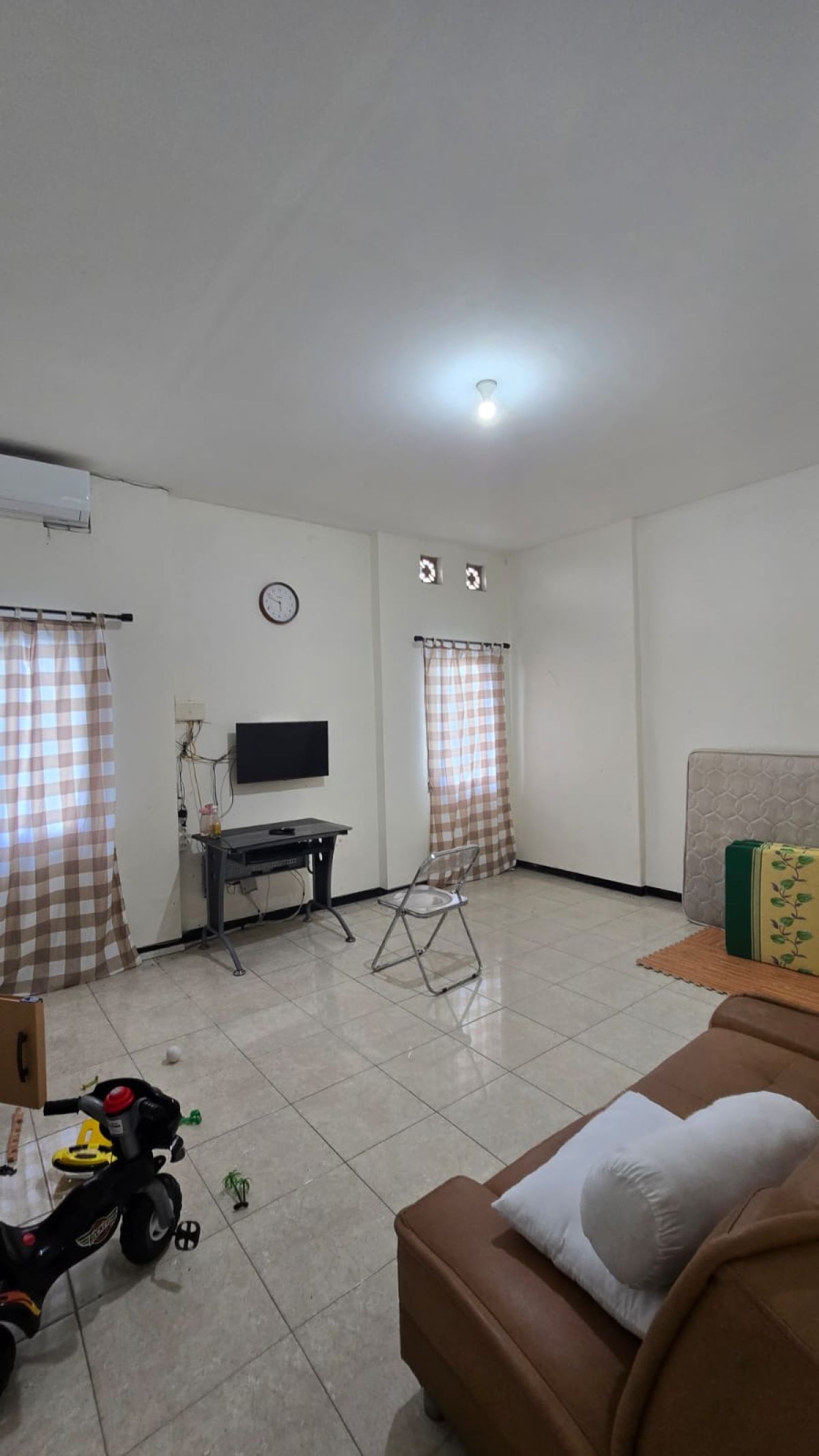Disewakan Ruko Murah Bagus Siap Pakai di Pusat Pertokoan Solo Baru - Foto 12