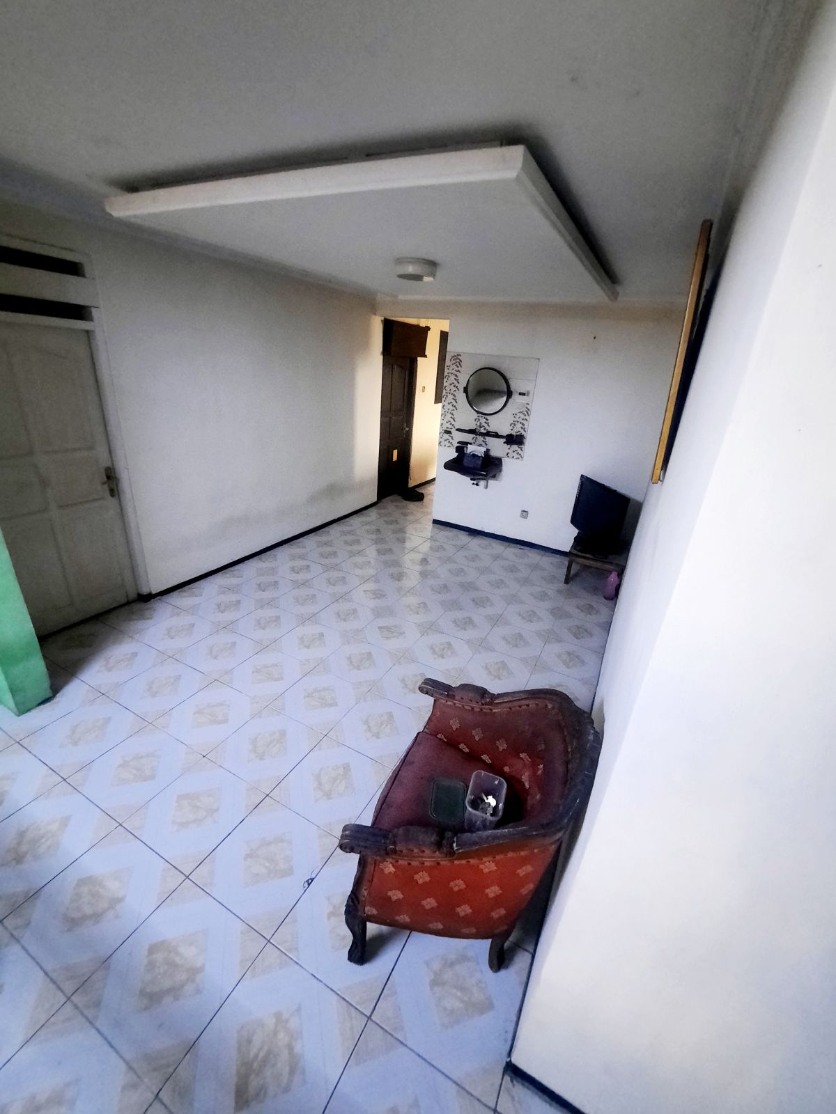 RUMAH 2 LT. FULLY FURNISHED, CARPORT 3 MOBIL, CONDET, JAKARTA - Foto 7