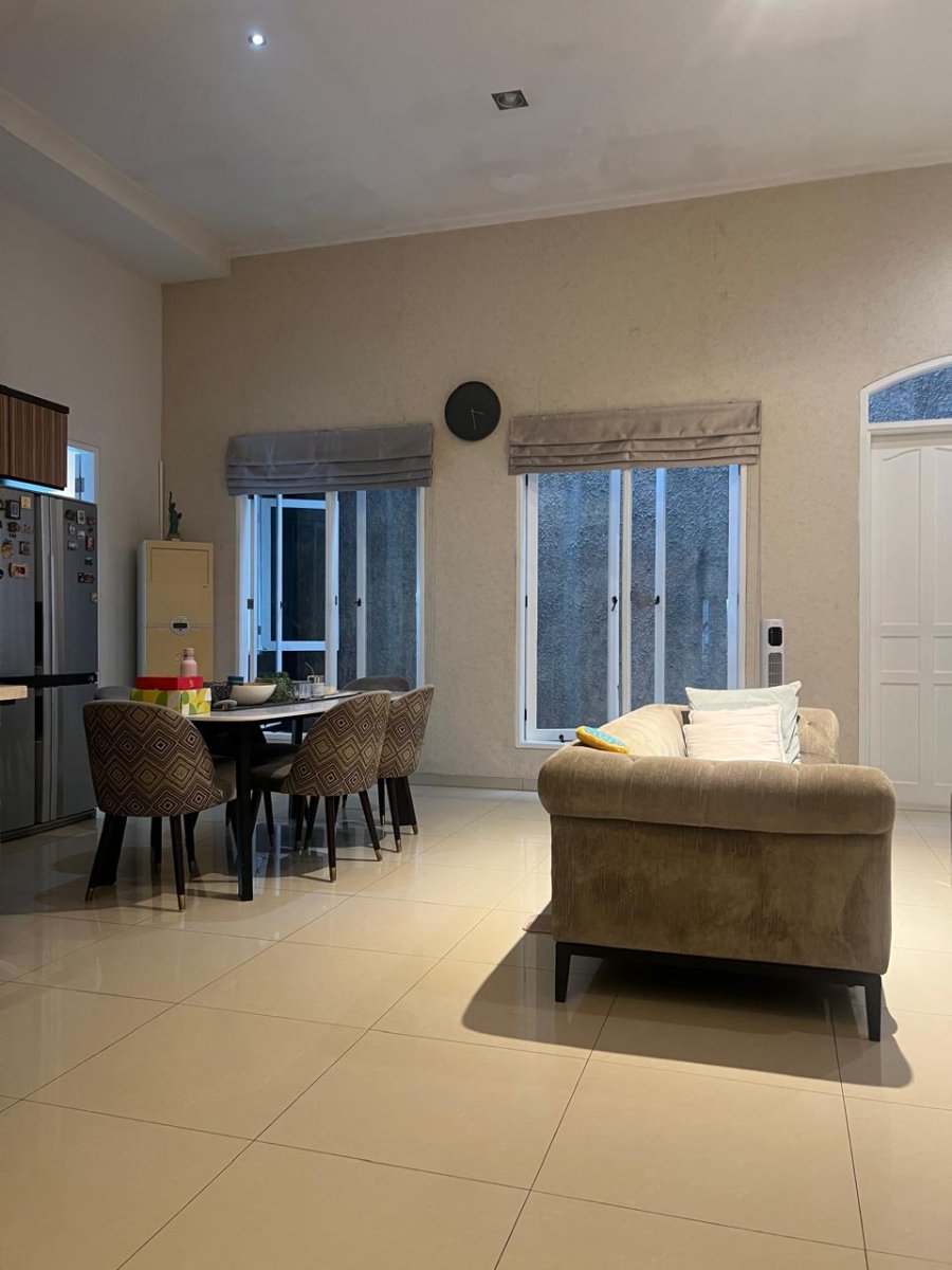 Dijual Rumah Di Bukit Gading Mediterania, Kelapa Gading