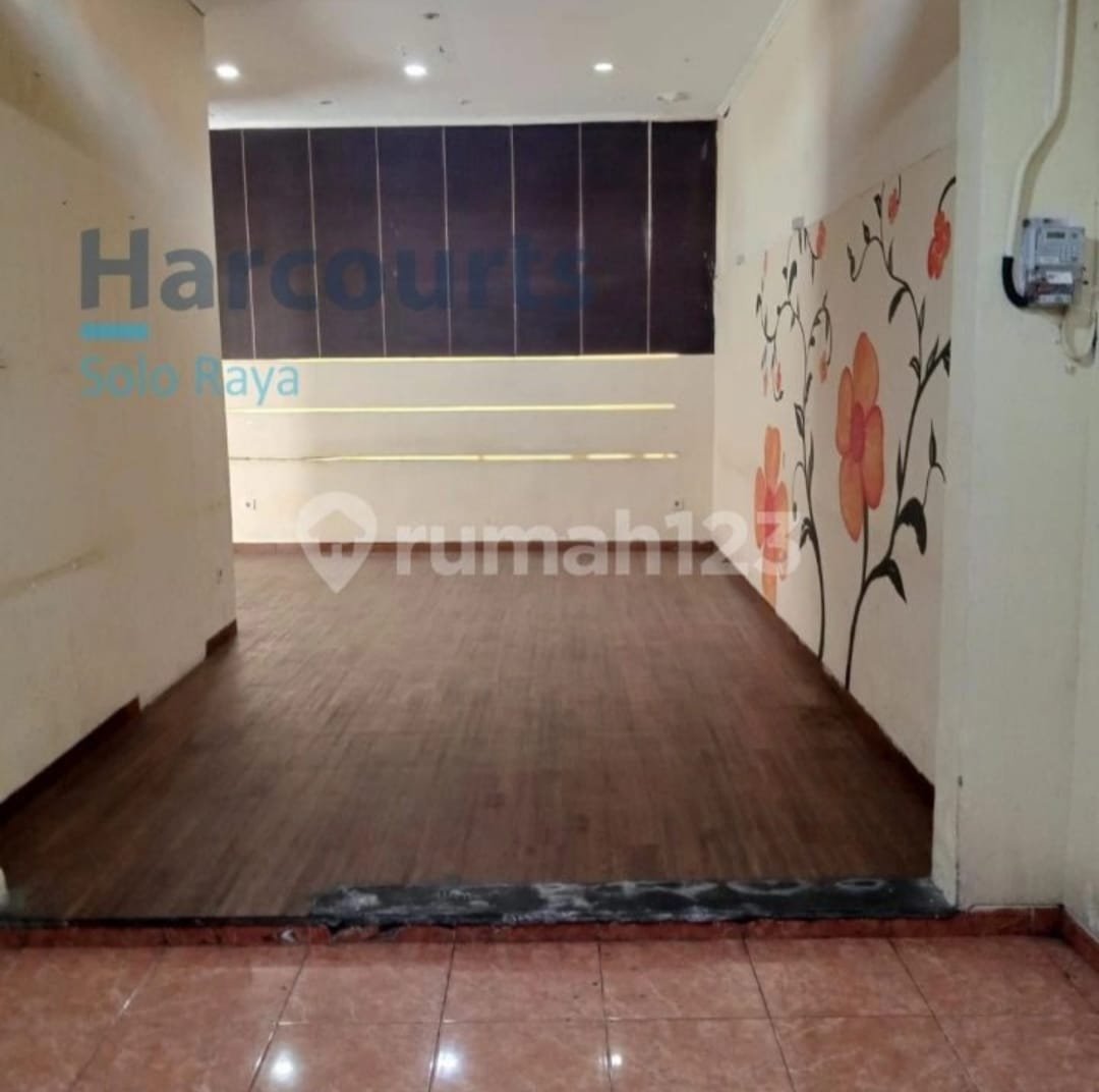 Disewakan Ruko Bagus Strategis Dekat Balai Kota & Jalan Slamet Riyadi Solo - Foto 6