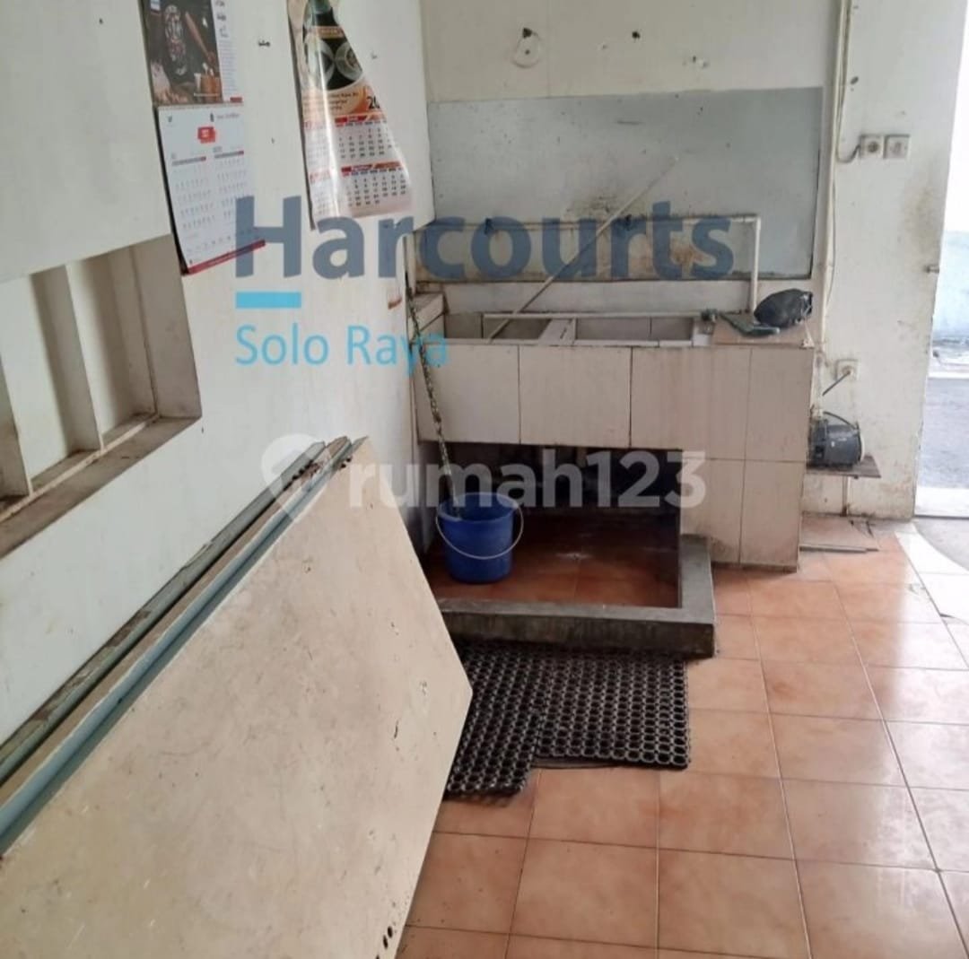 Disewakan Ruko Bagus Strategis Dekat Balai Kota & Jalan Slamet Riyadi Solo - Foto 7