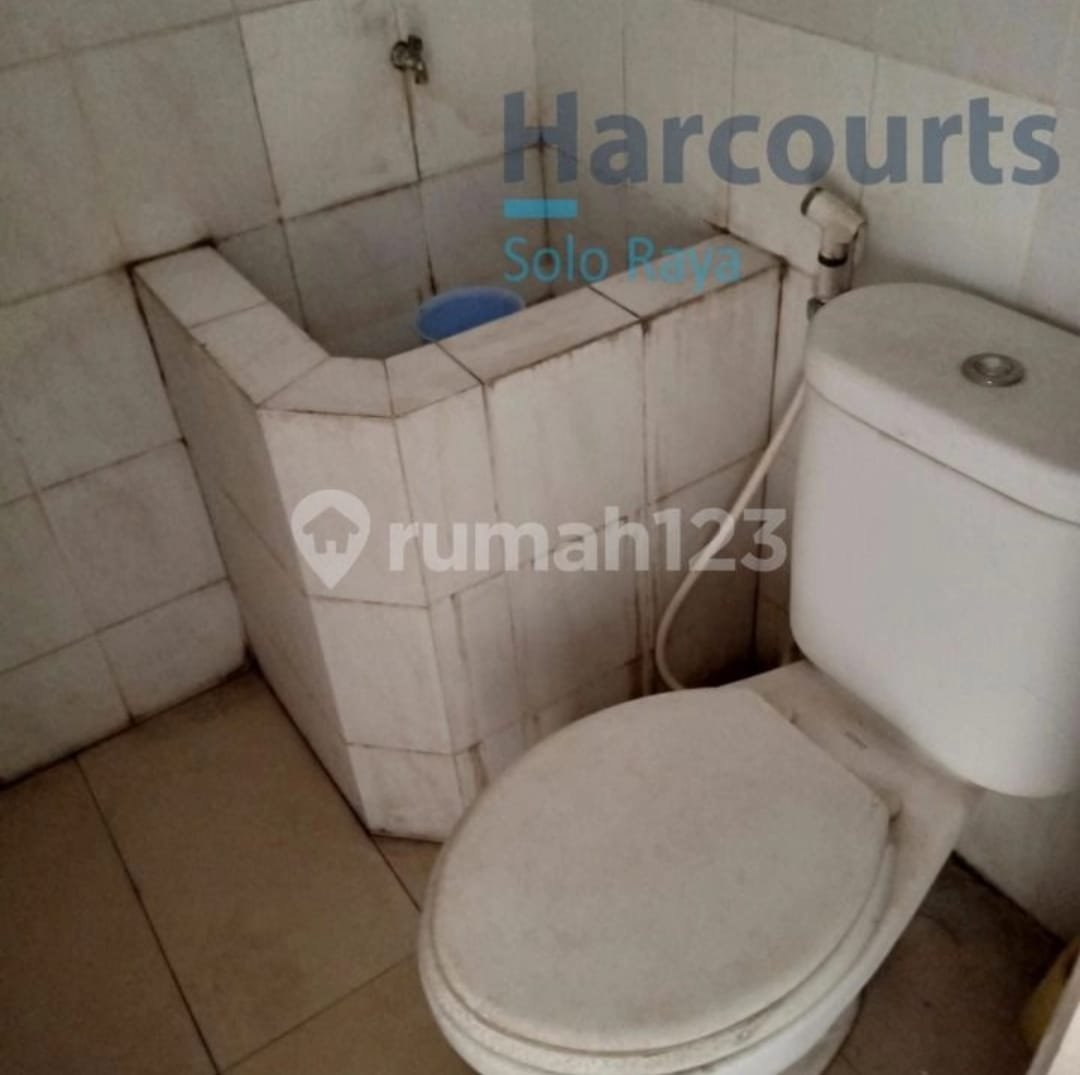 Disewakan Ruko Bagus Strategis Dekat Balai Kota & Jalan Slamet Riyadi Solo - Foto 9