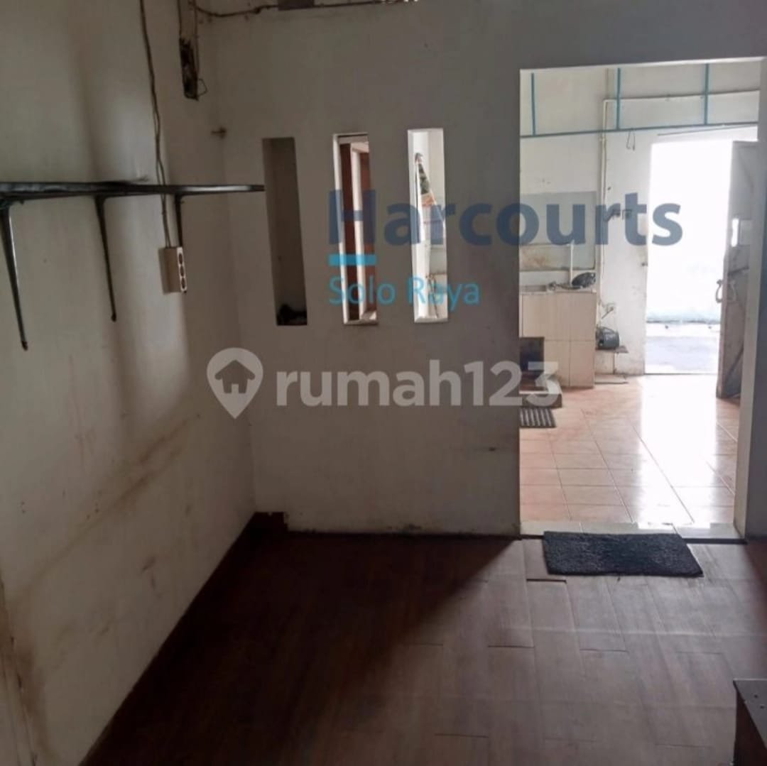 Dijual Ruko Bagus Strategis Dekat Balai Kota & Jalan Slamet Riyadi Solo - Foto 5