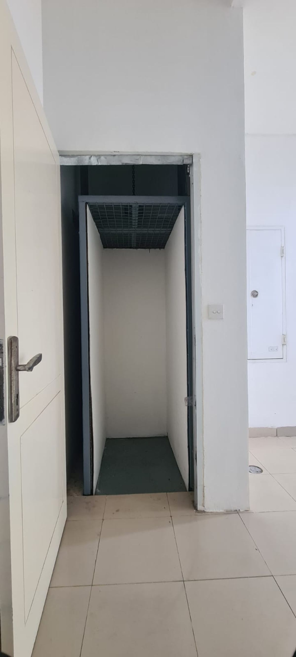 MURAH, DISEWAKAN, RUKO HOEK STRATEGIS 4,5 LANTAI, INCLUDE LIFT BARANG, THAMRIN CITY OFFICE PARK, JAKARTA PUSAT - Foto 10