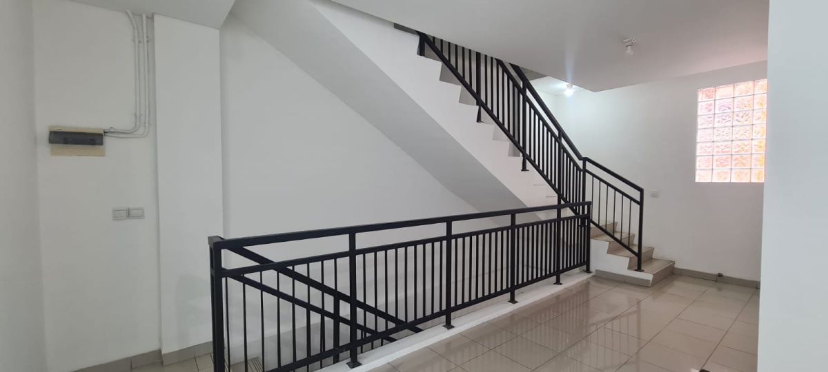 MURAH, DISEWAKAN, RUKO HOEK STRATEGIS 4,5 LANTAI, INCLUDE LIFT BARANG, THAMRIN CITY OFFICE PARK, JAKARTA PUSAT - Foto 14